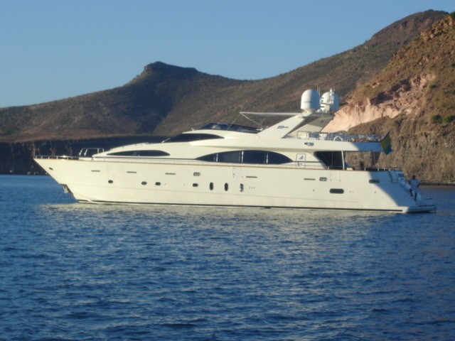 super 30 yacht